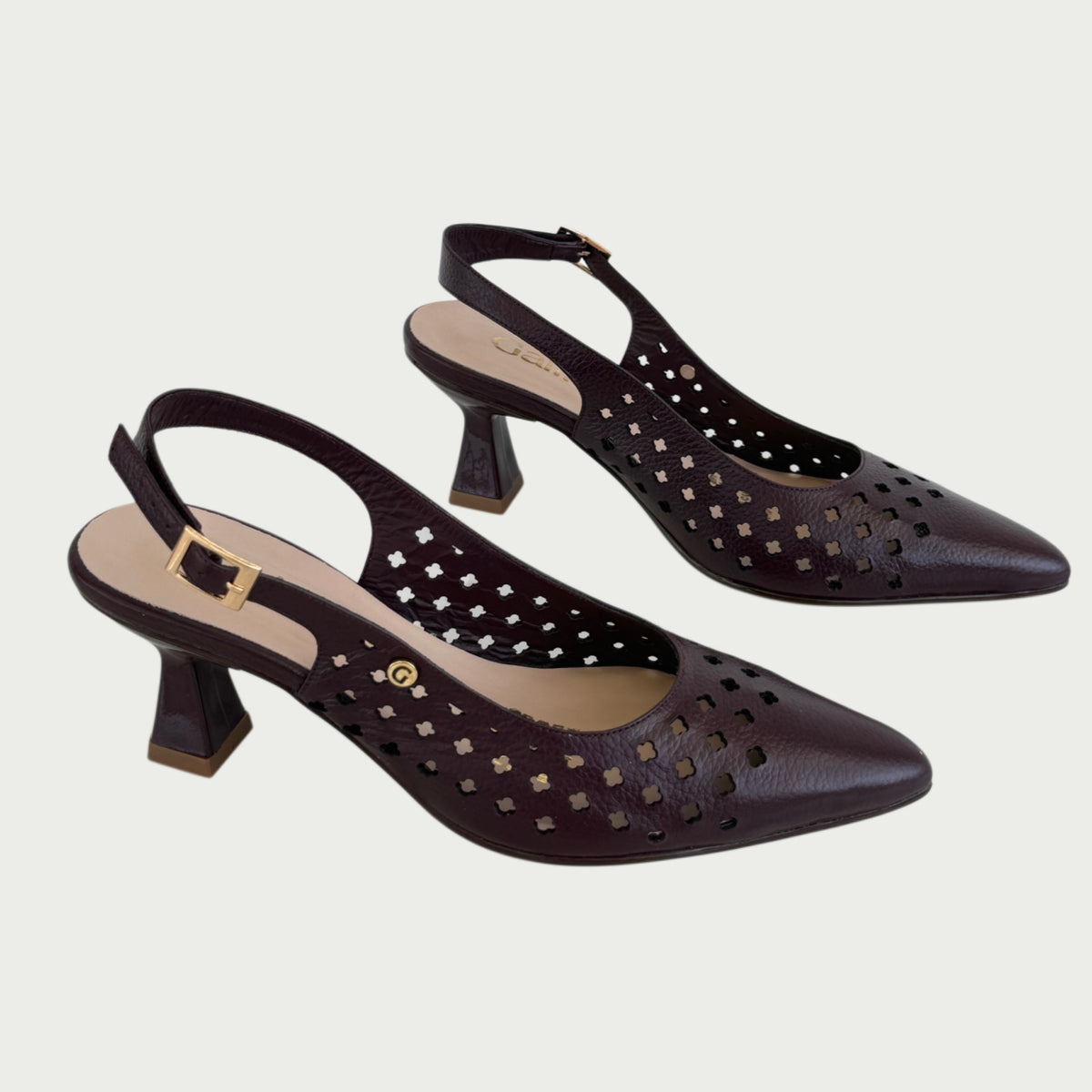 Zapatos en cuero vinotinto Ref: PC-104