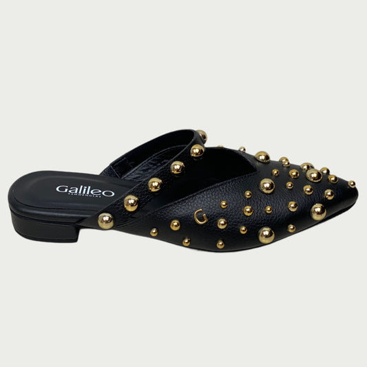 Zuecos cuero negro x taches Rf 832