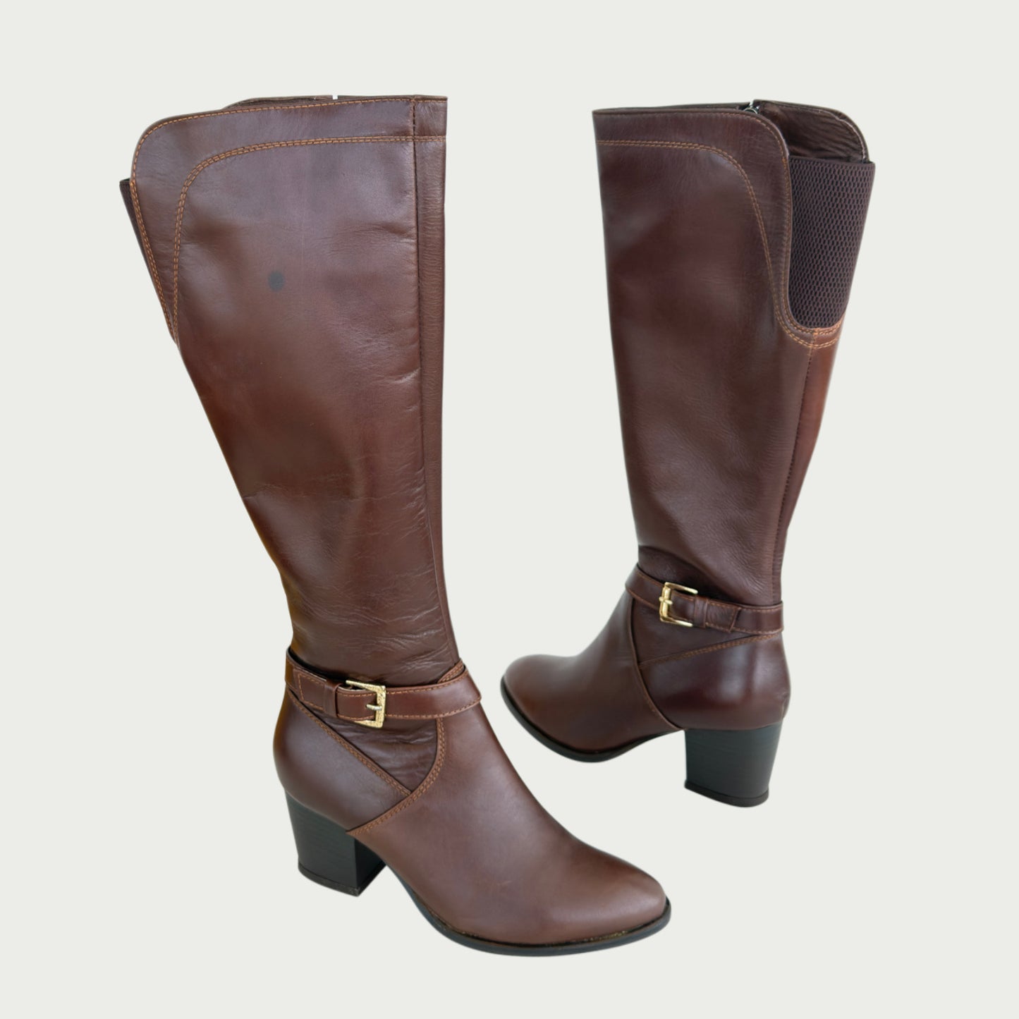 Botas en cuero café Ref687BC4