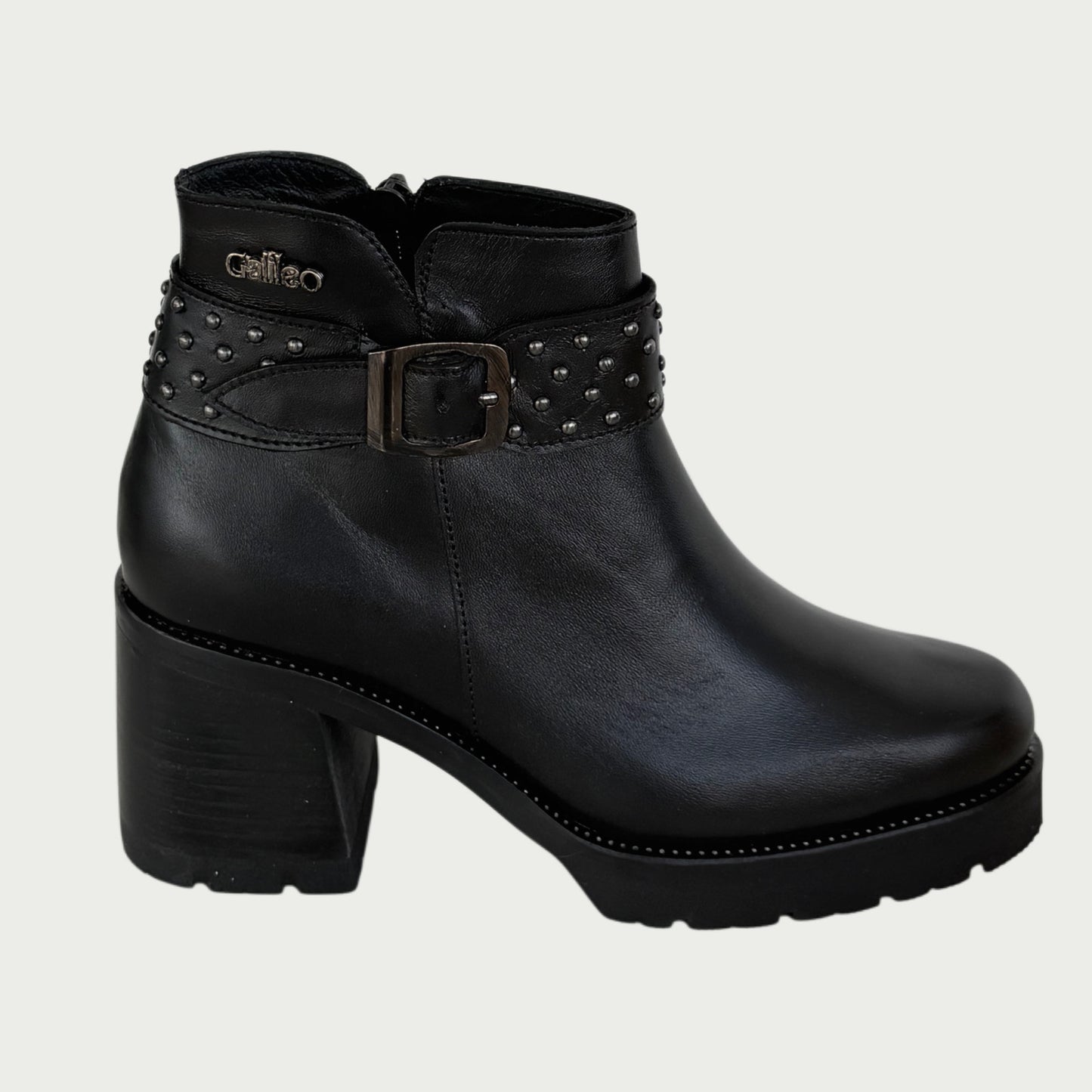 Botines en cuero negro Ref: 6410ZPNG