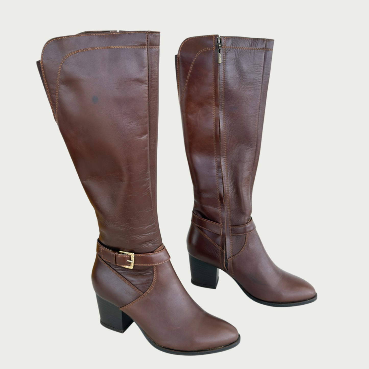 Botas en cuero café Ref687BC4