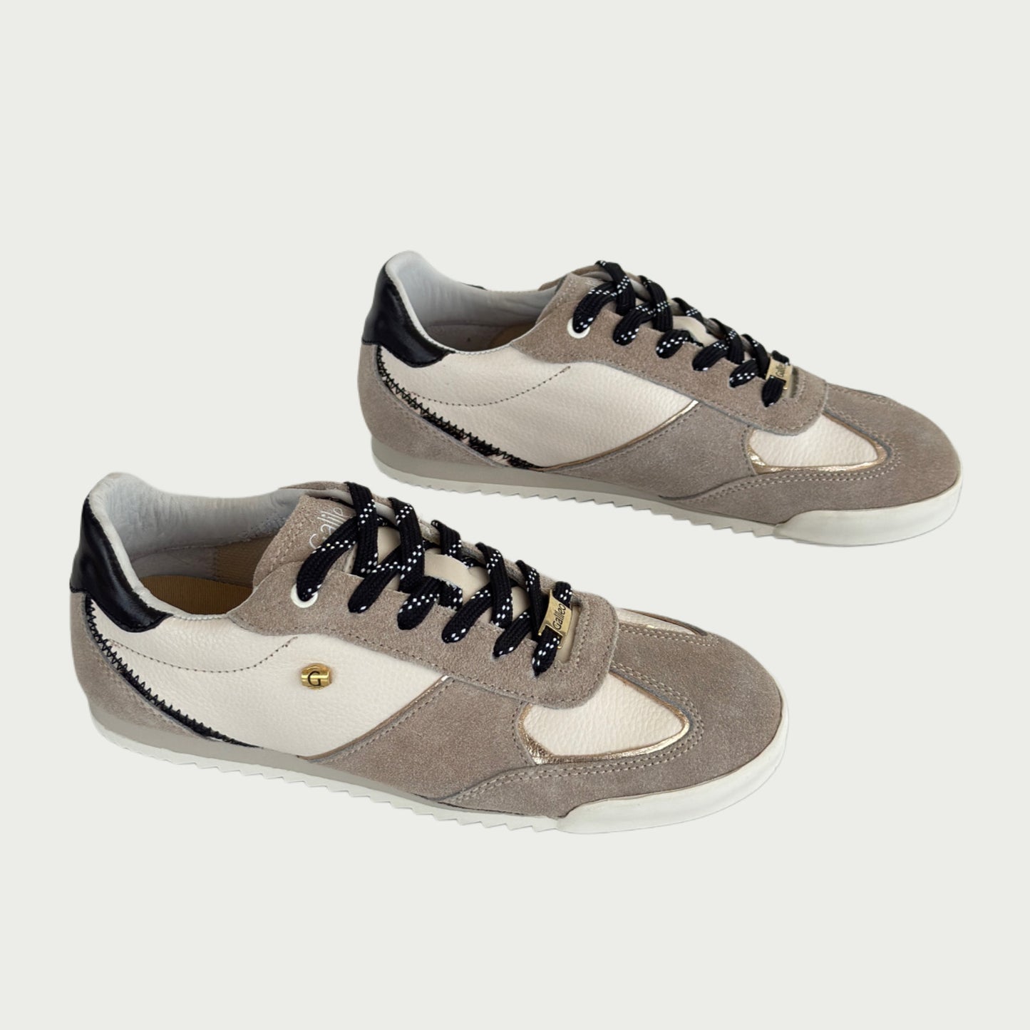 Tenis en cuero negro x beige Ref: KAYWPARE