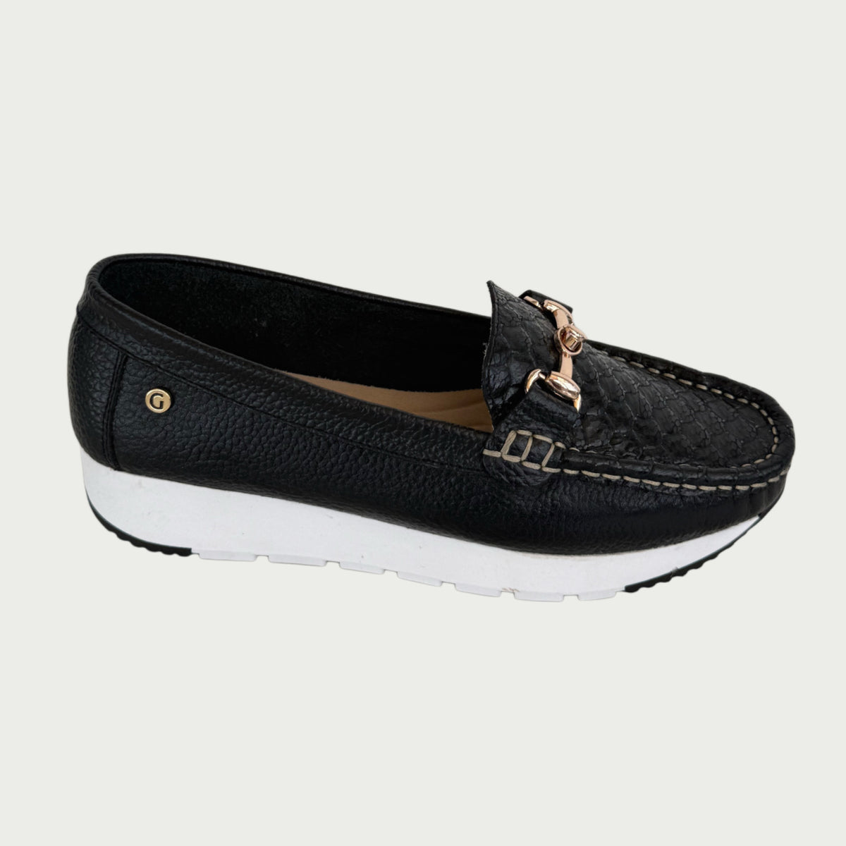 Mocasines en cuero negro Ref: MOCASAPNG