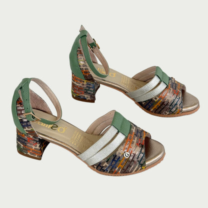 Sandalias en cuero verde x folia