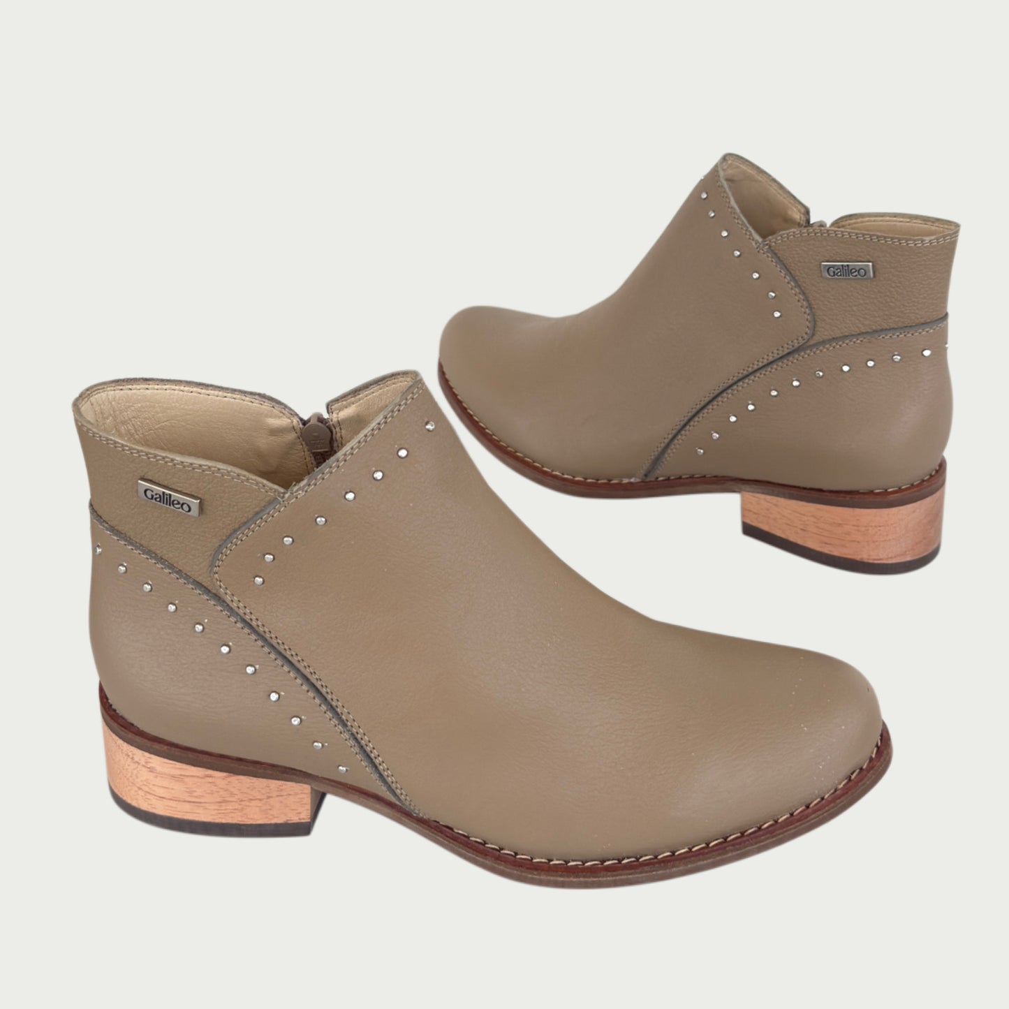 Botines en cuero taupe Ref: 1825ZPMI