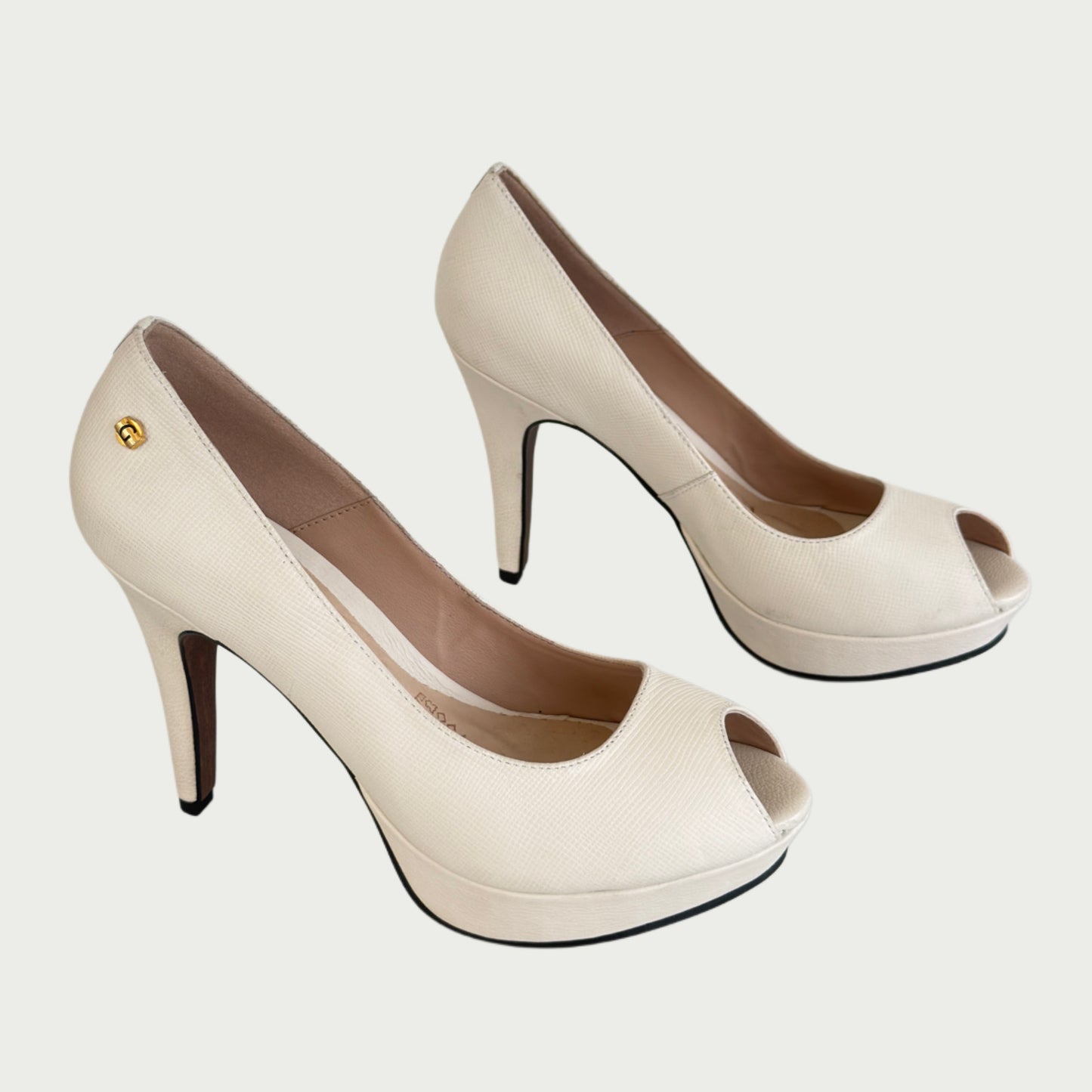 Tacones beige Ref: 769HH9