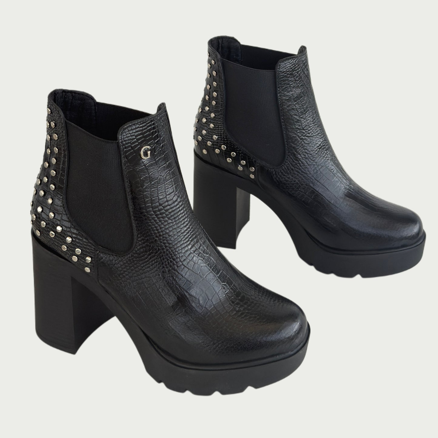 Botines en cuero negro Ref: 1471XPNG5