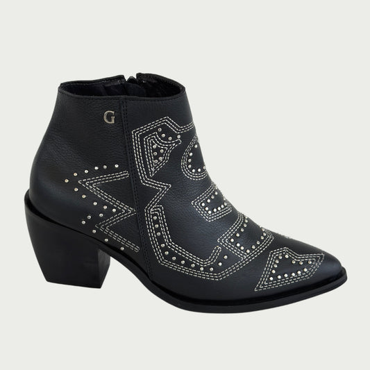 Botines en cuero negro x taches Ref: