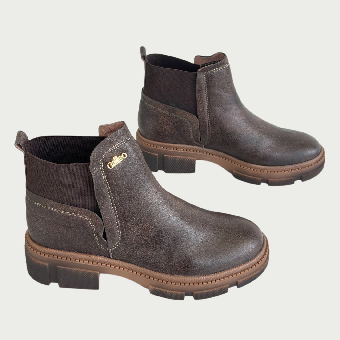 Botines en cuero café Ref: 1579ZPCF