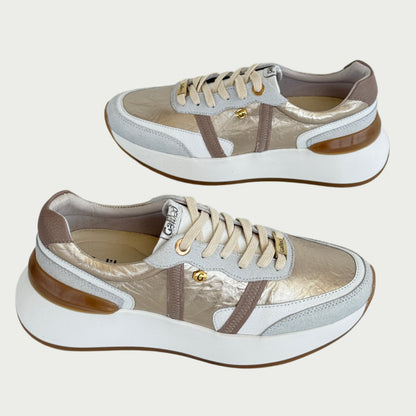 Tenis en cuero blanco x oro y azul Ref: SD132