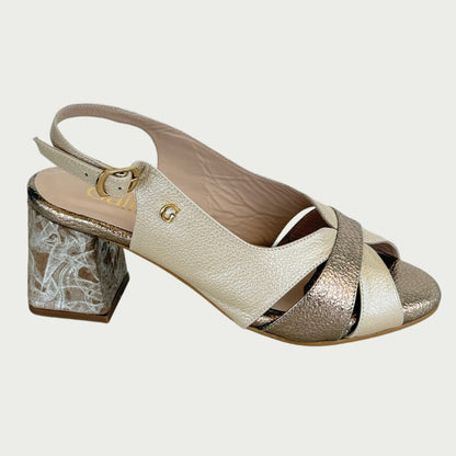 Sandalias en cuero champaña Ref: 289WCHA