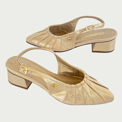 Zapatos en cuero dorado Ref: PC-112