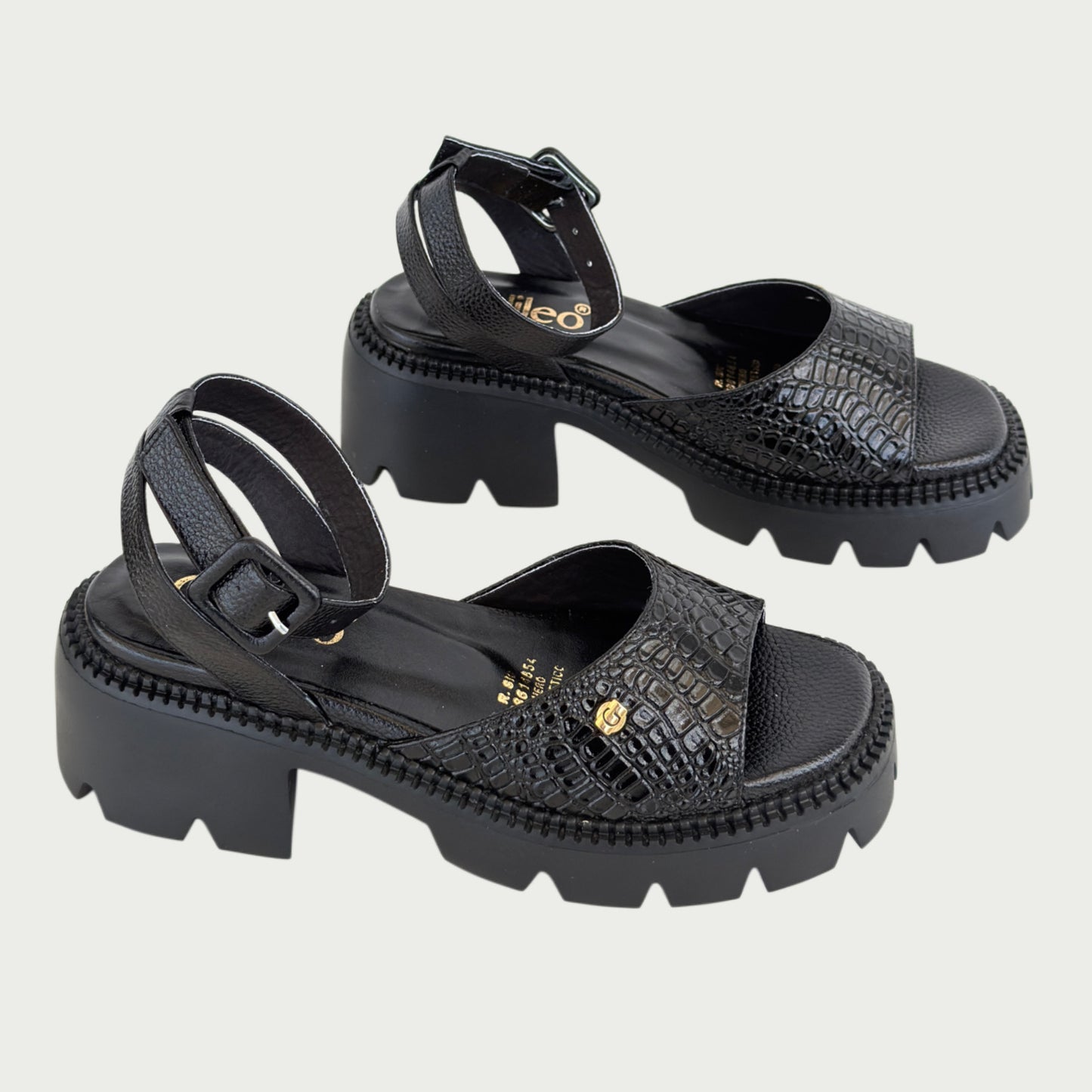 Sandalias en cuero negro Ref: P-384ZPNG
