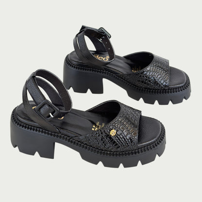 Sandalias en cuero negro Ref: P-384ZPNG