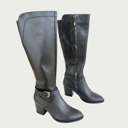 Botas en cuero negro Ref: 687BN4