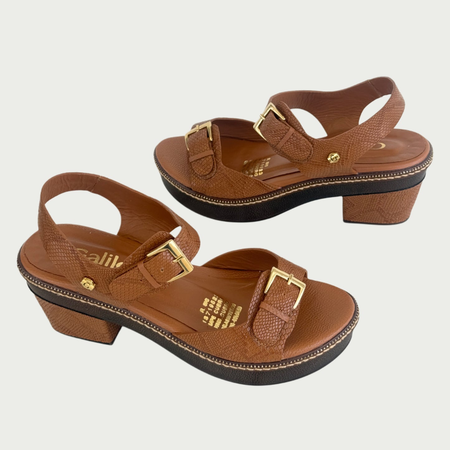 Sandalias en cuero miel Ref: S-97