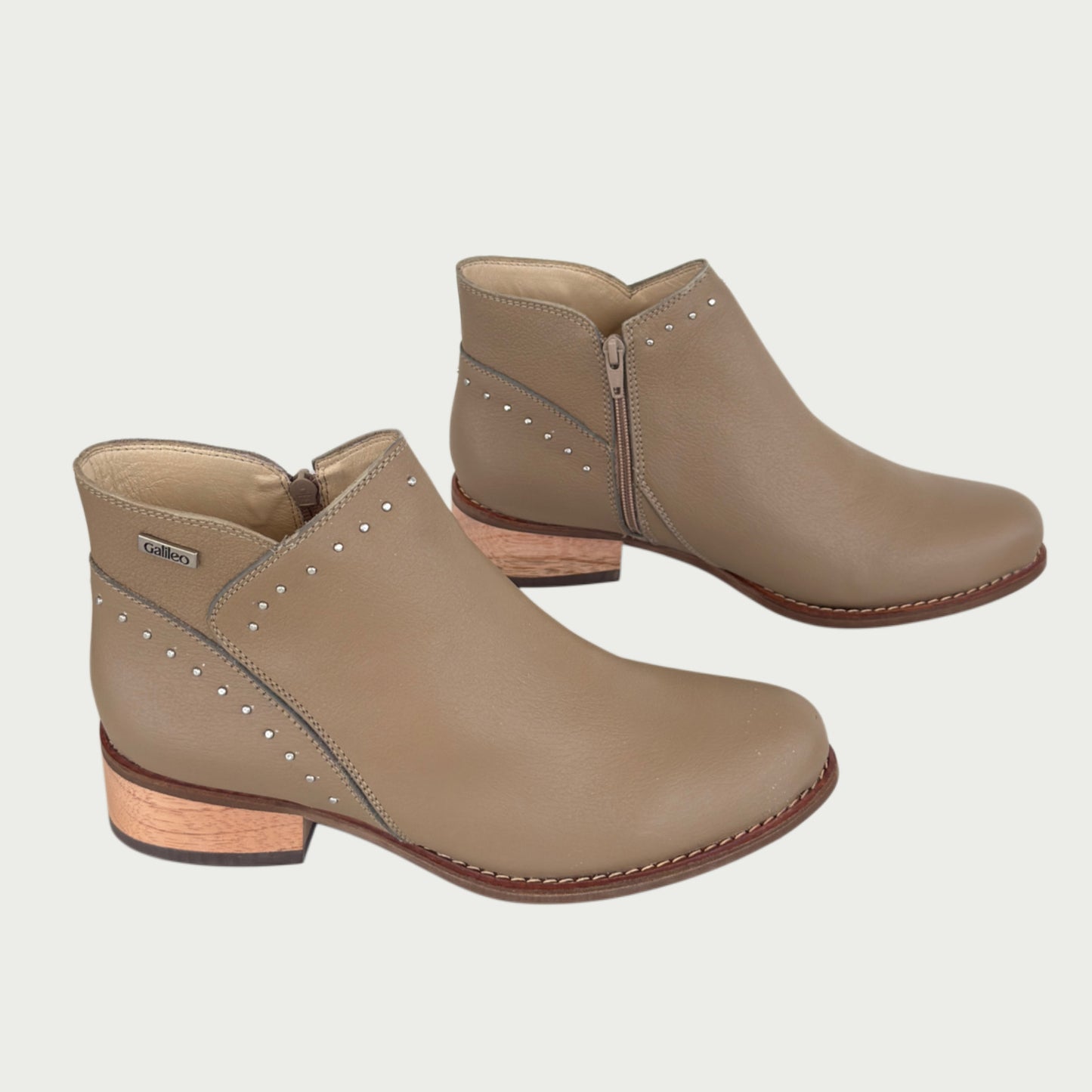 Botines en cuero taupe Ref: 1825ZPMI