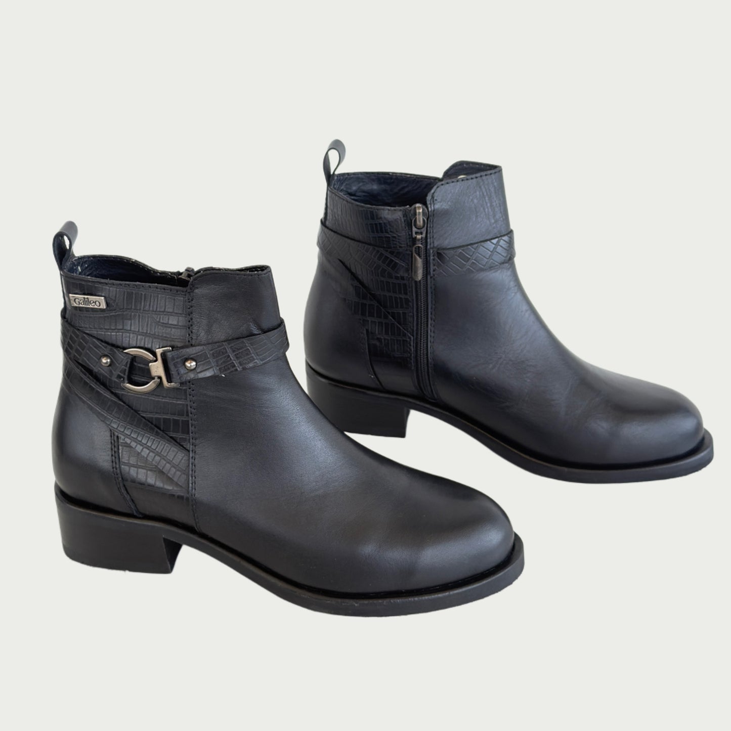 Botines en cuero negro Ref: 6326NPN36