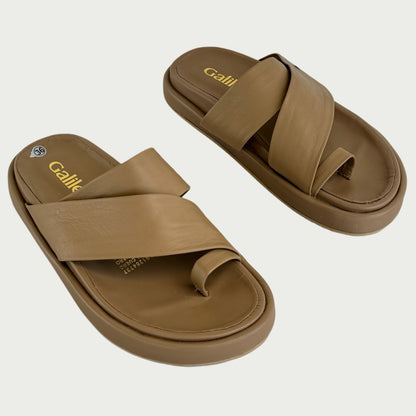 Sandalias en cuero pardo Ref: 7962NPP