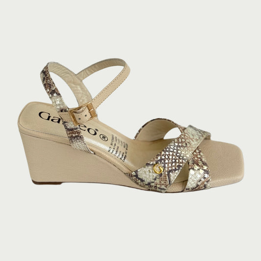 Sandalias en cuero Ostra x pitón