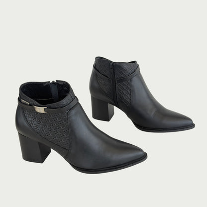 Botines en cuero negro Ref: BELMAWPCO4