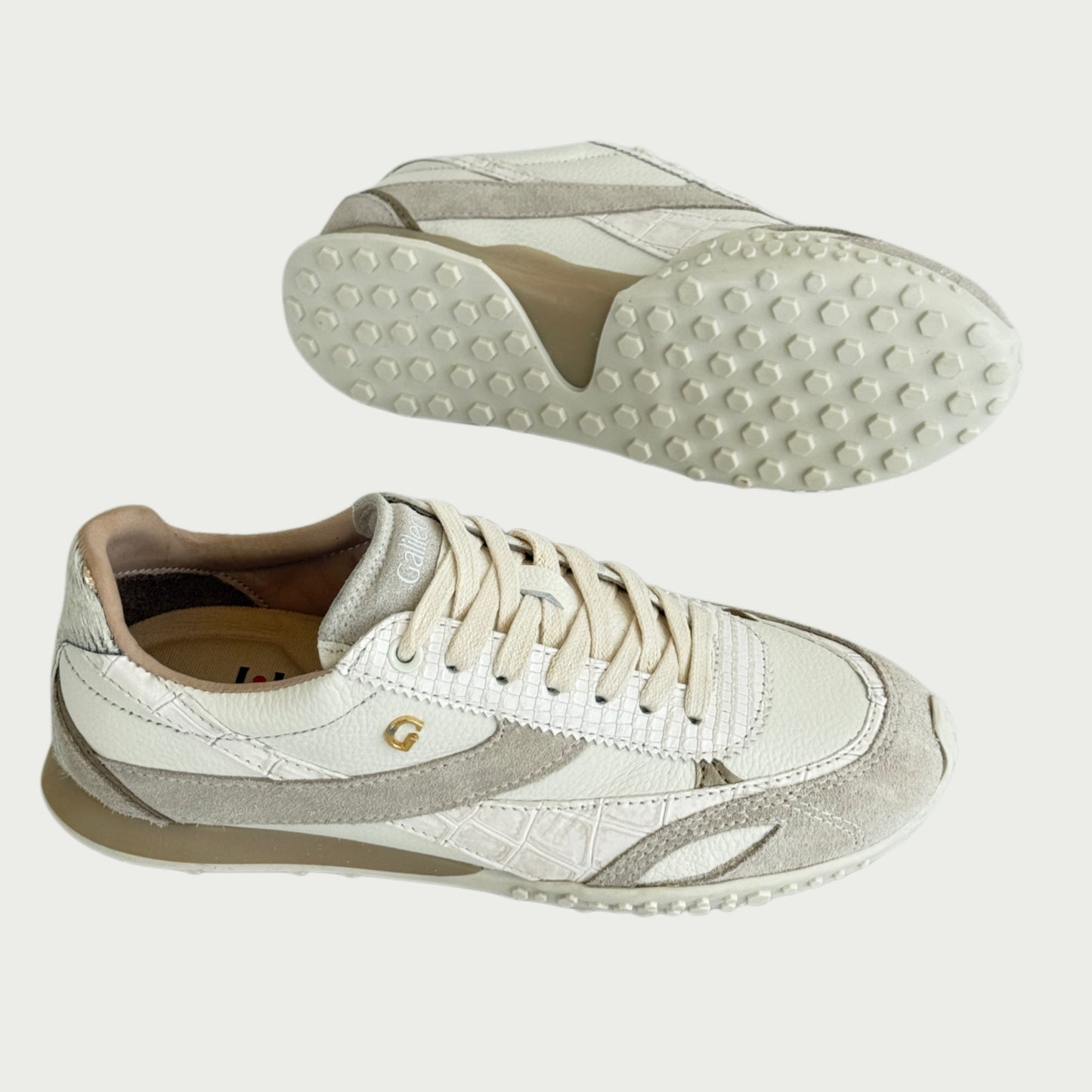 Tenis en cuero talco x arena Ref: URBANZPTA