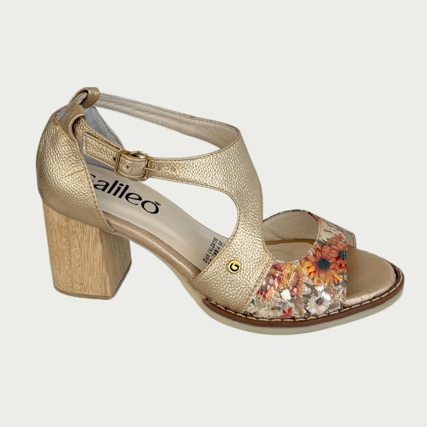 Sandalias en cuero peltre x folia Ref: 1915