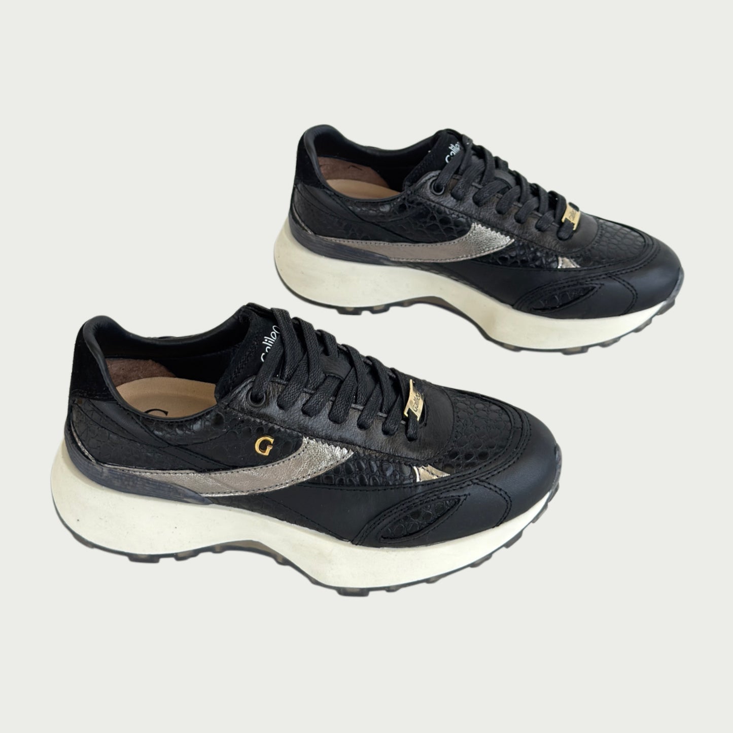 Tenis en cuero negro Ref: URBANZPNG