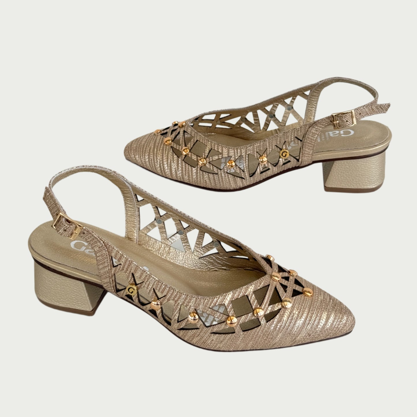 Zapatos en cuero oro x taches Ref: PC82XPDO