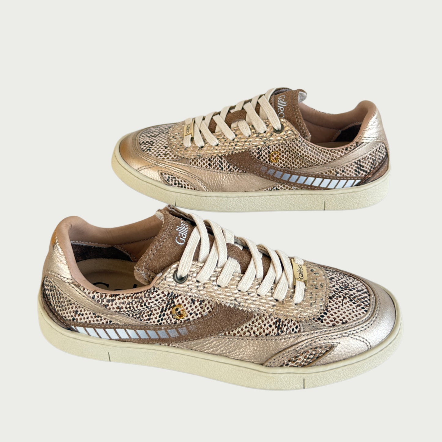 Tenis en cuero folia bronce Ref: Urban