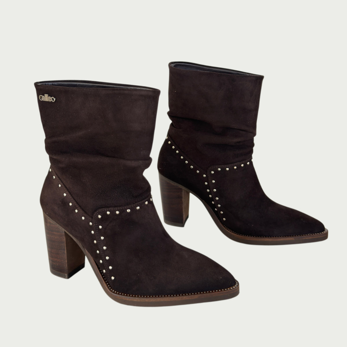 Bota caña media en cuero gamuzado chocolate Ref: 6476JZCH