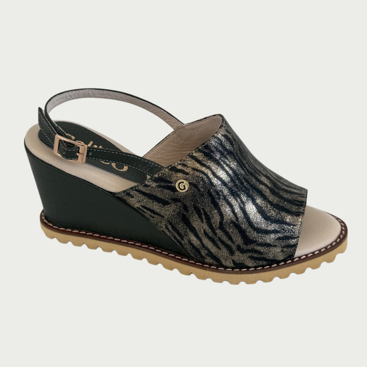 Sandalias en cuero verde Ref: 1658APVE