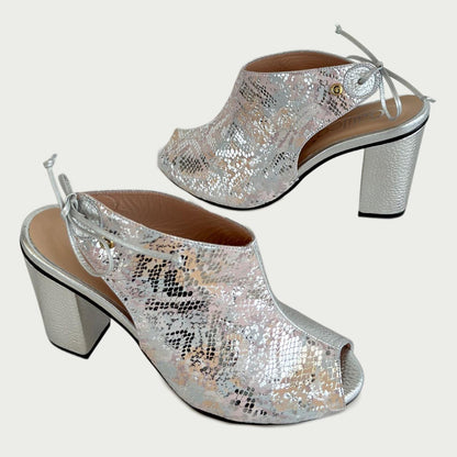 Sandalia en cuero plata x folia Ref: 9705XPPL