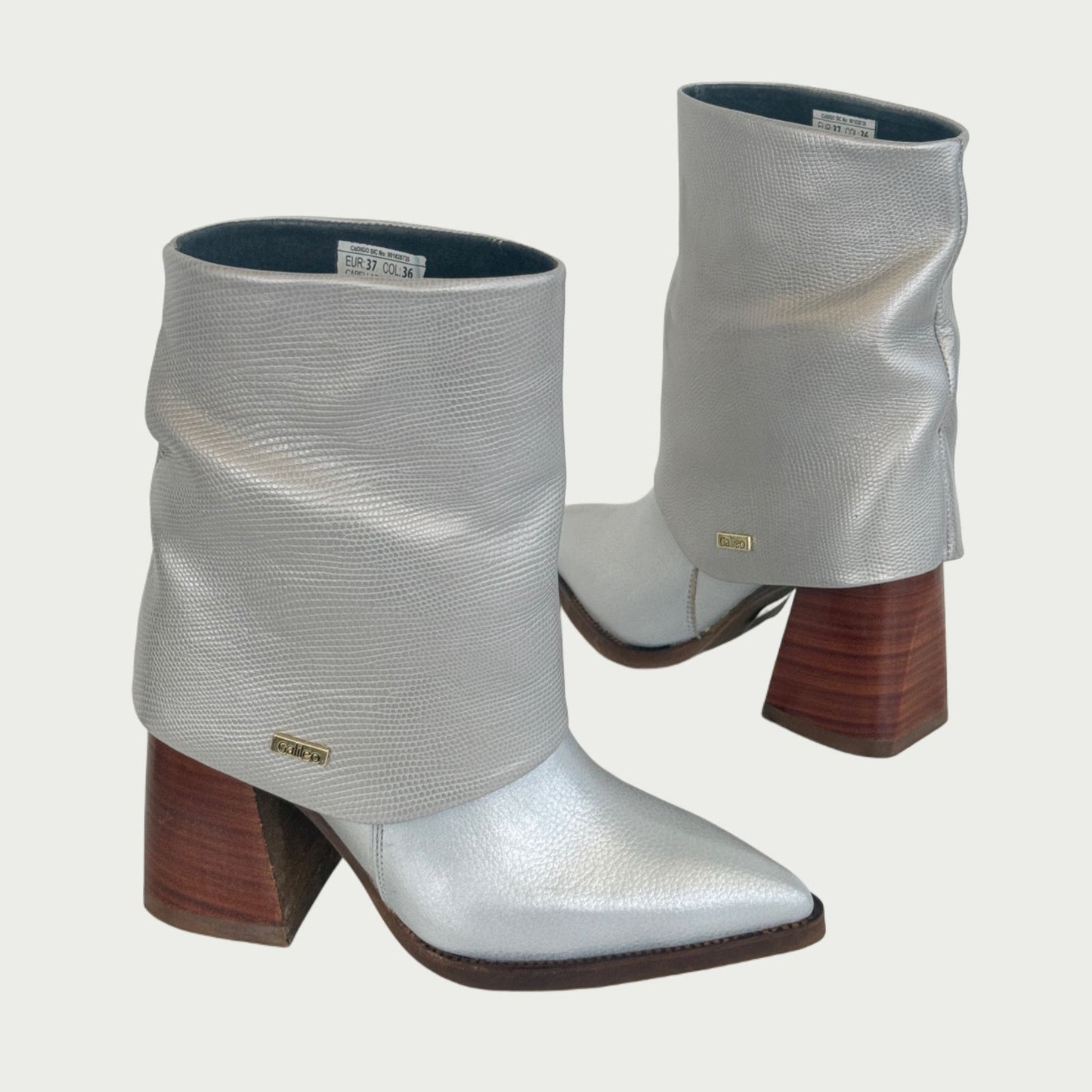Bota texana en cuero plata Ref: 6393