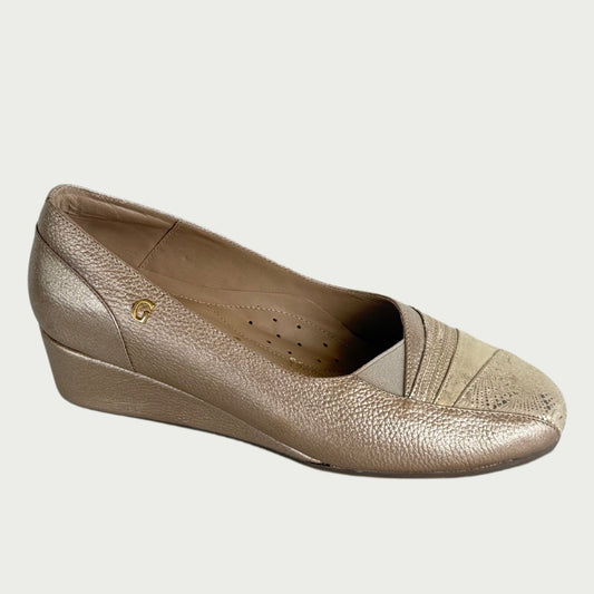 Zapato en cuero oro caliz Ref: 1194XPOR