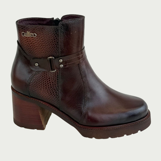Botines en cuero sangria Ref: 6299