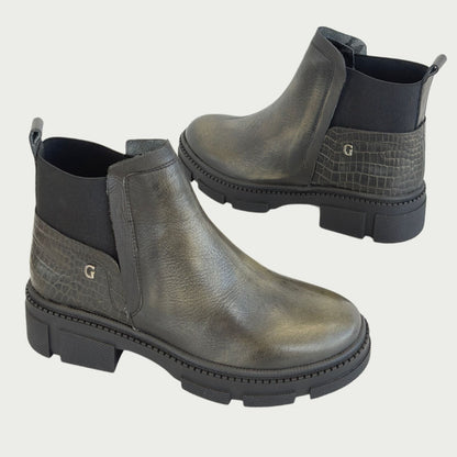 Botines en cuero verde x babilla Ref: 1579