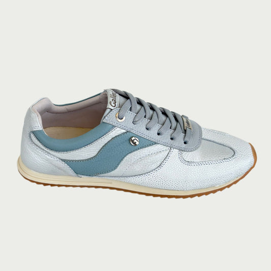 Tenis en cuero plata x azul Ref: B-04