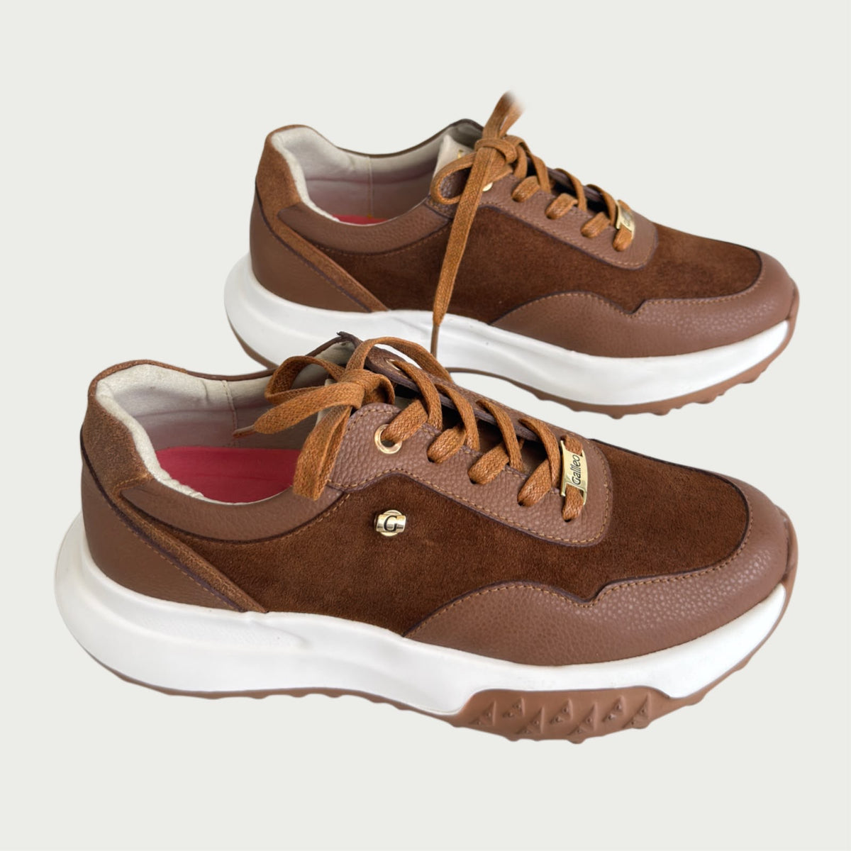 Tenis en cuero miel x gamuza Ref: 5714